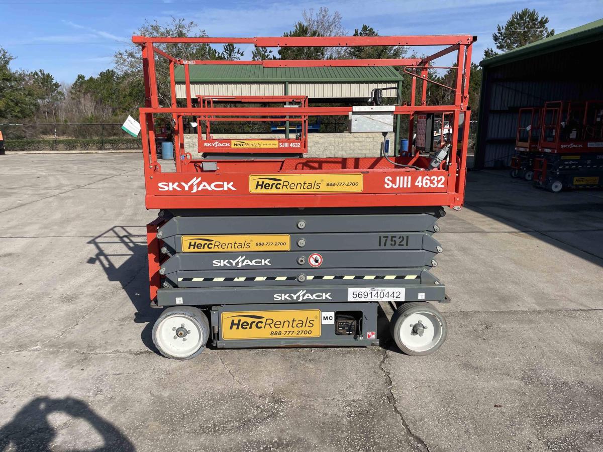 2017 Skyjack SJ4632