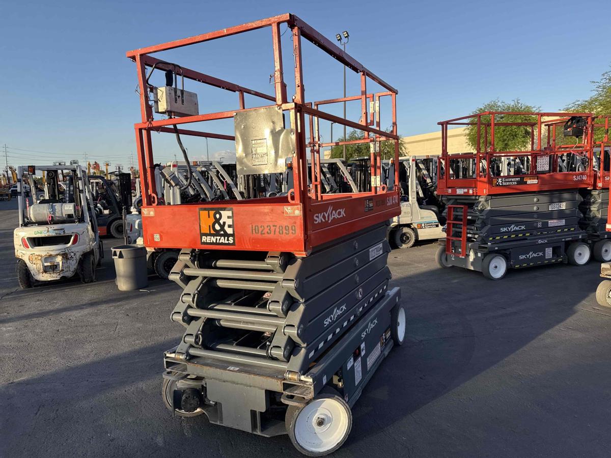 2018 Skyjack SJ4740