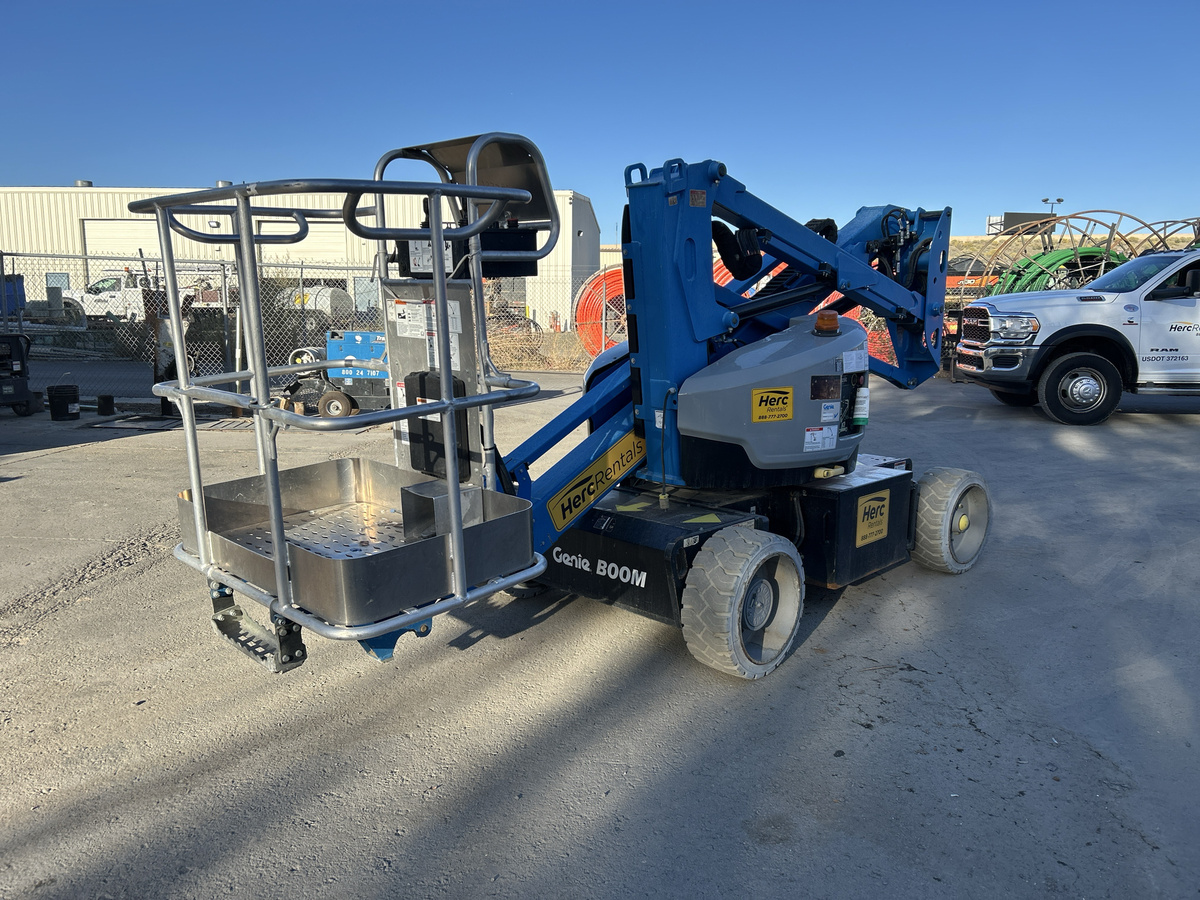 2017 Genie Z-33/18