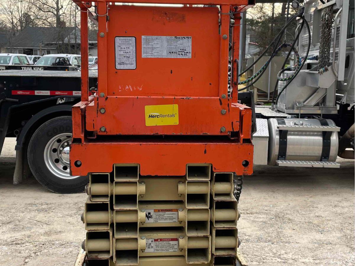 2015 JLG 2632ES