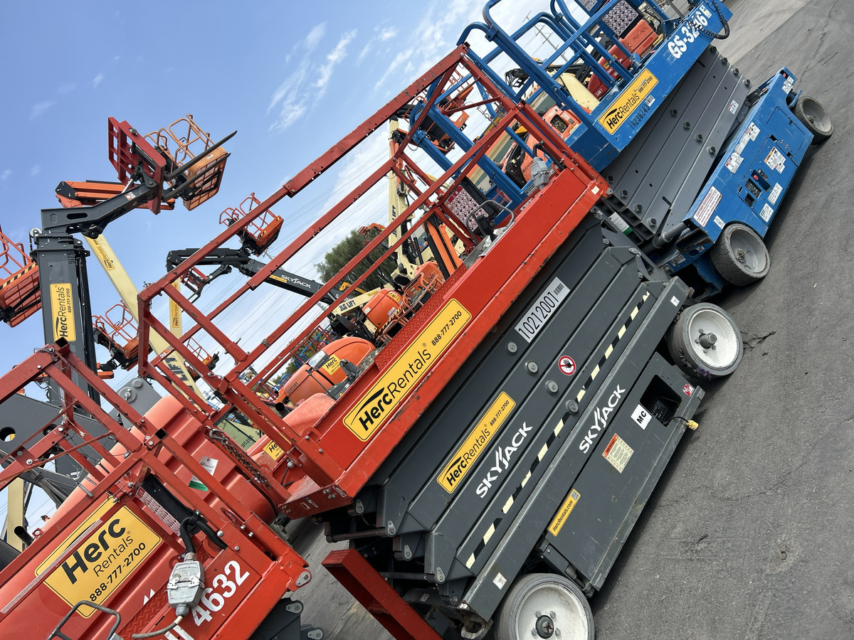 2017 Skyjack SJ4632-4
