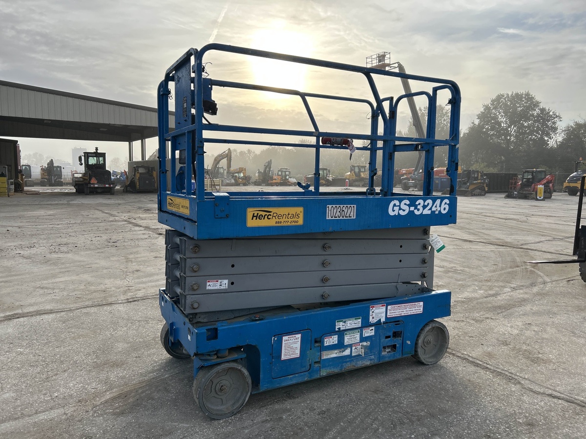 2018 Genie GS-3246-3