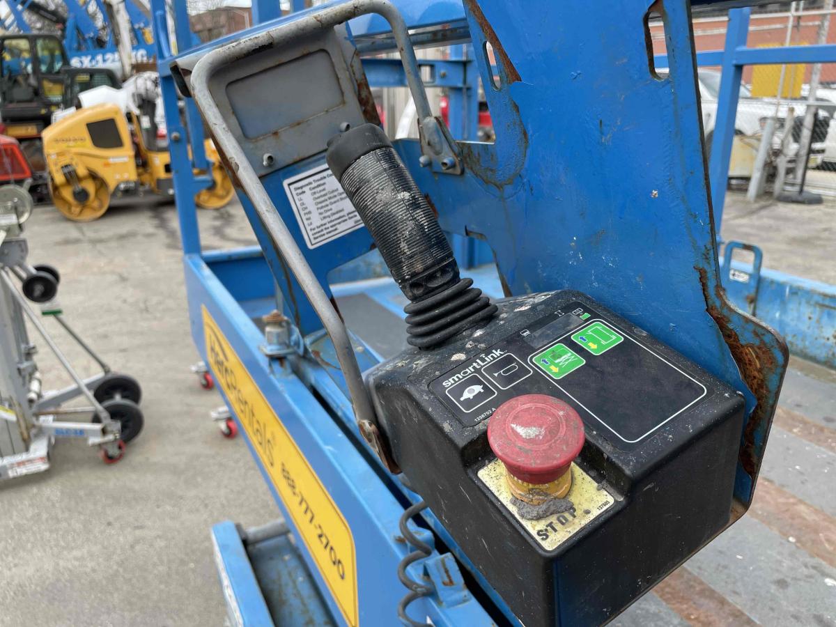 2016 Genie GS-3246