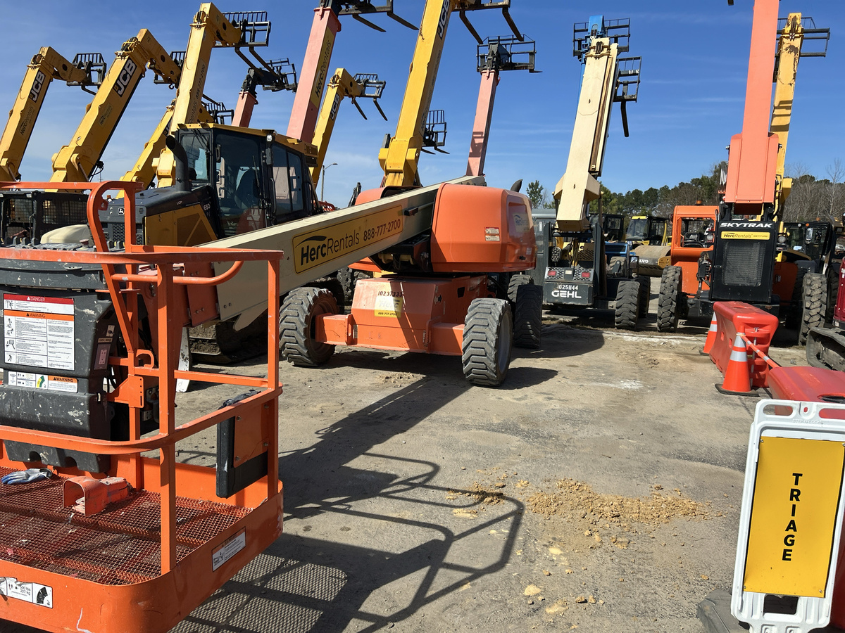 2018 JLG 600S-11