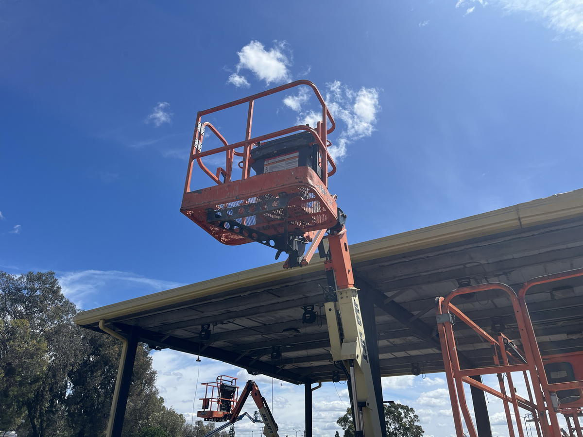 2015 JLG E300AJP-6
