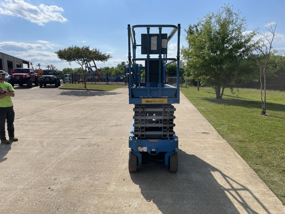 2018 Genie GS-3232-13
