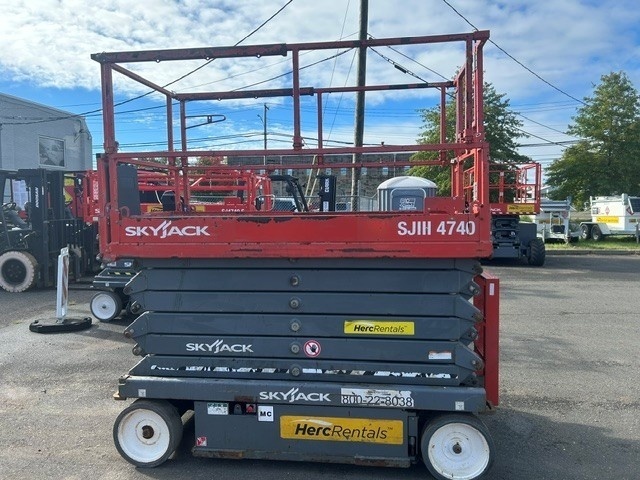 2018 Skyjack SJ4740-4