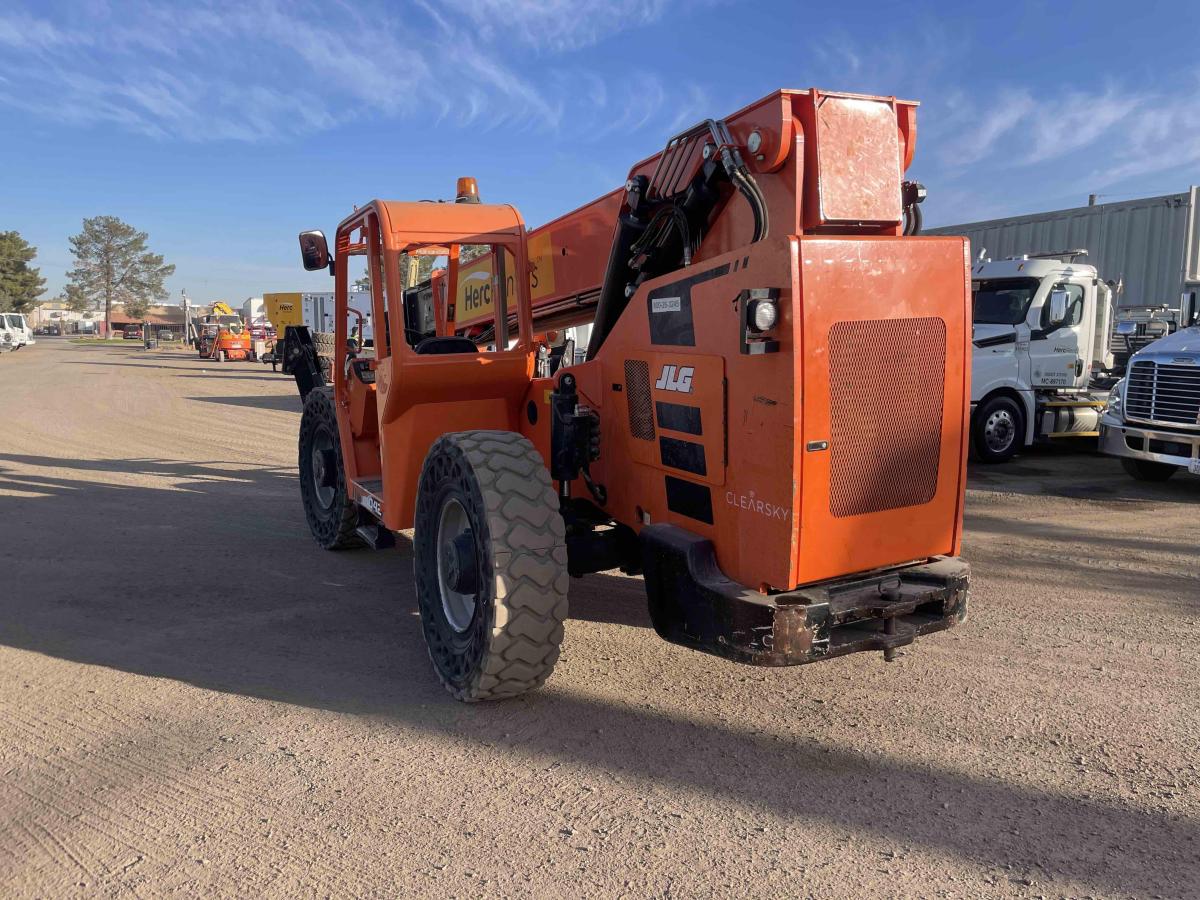 2019 SkyTrak 10042
