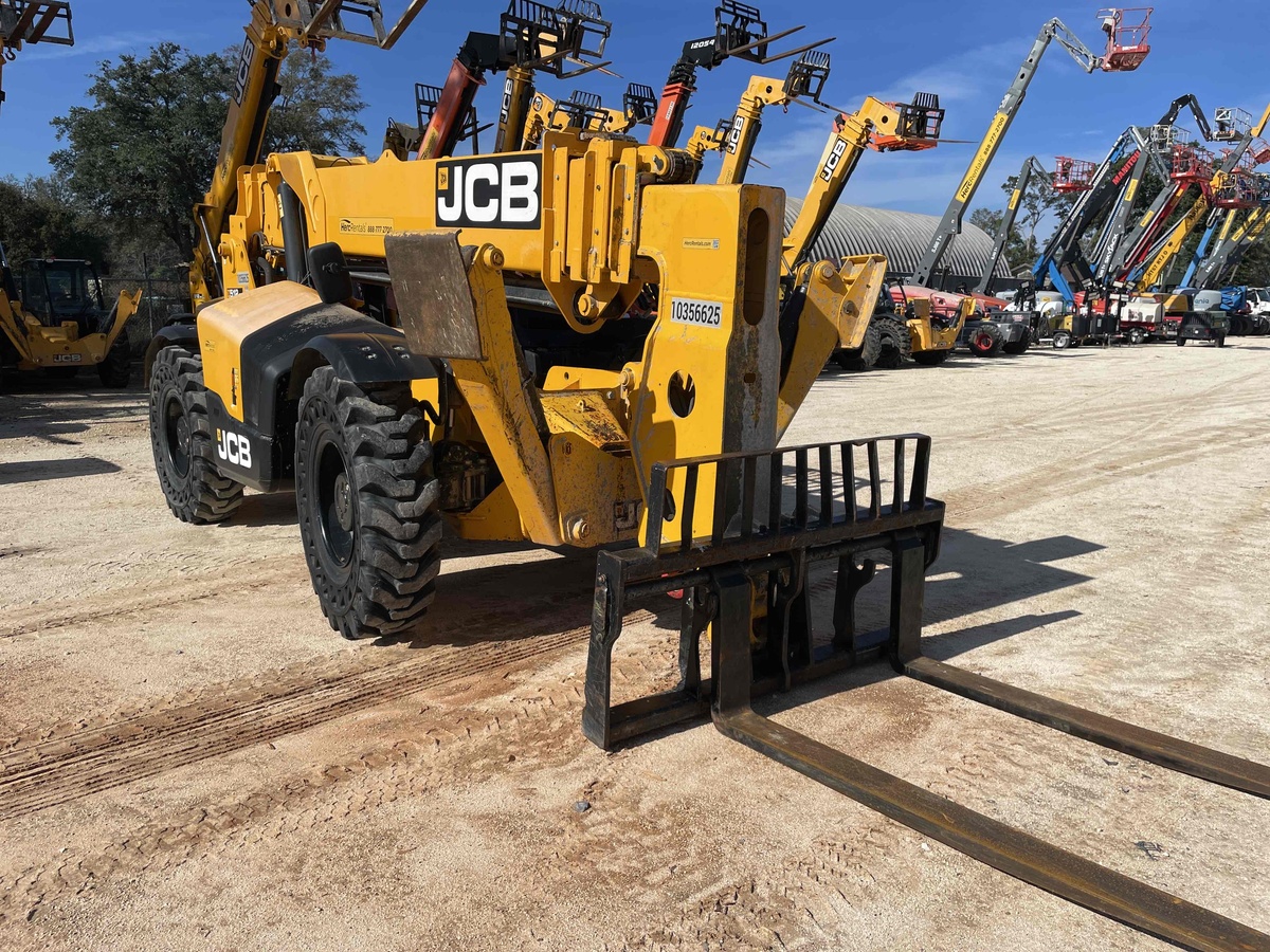 2021 JCB 512-56