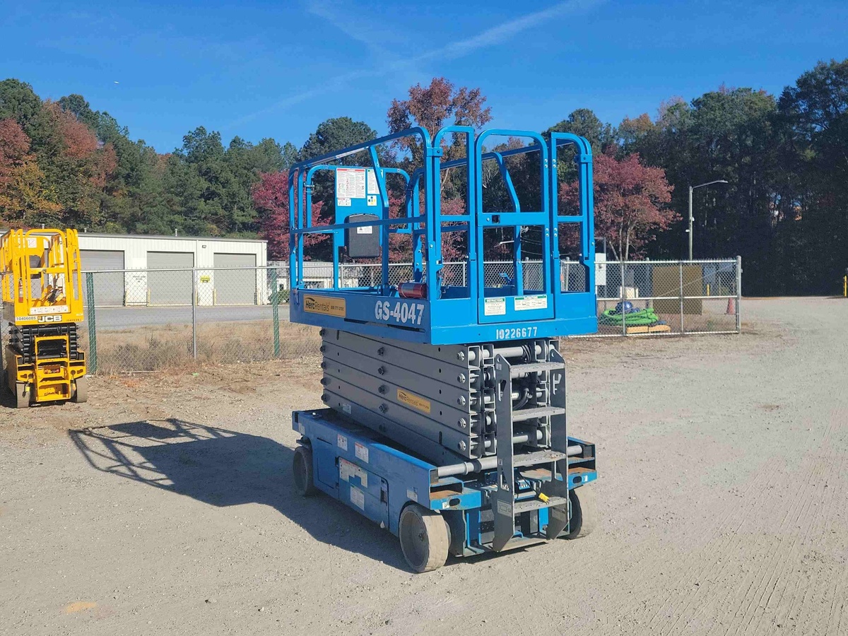 2017 Genie GS-4047-2