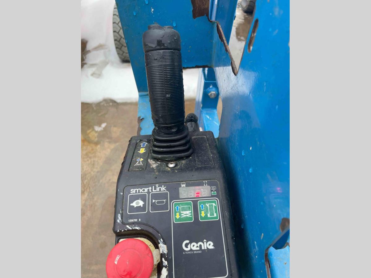2017 Genie GS-1930