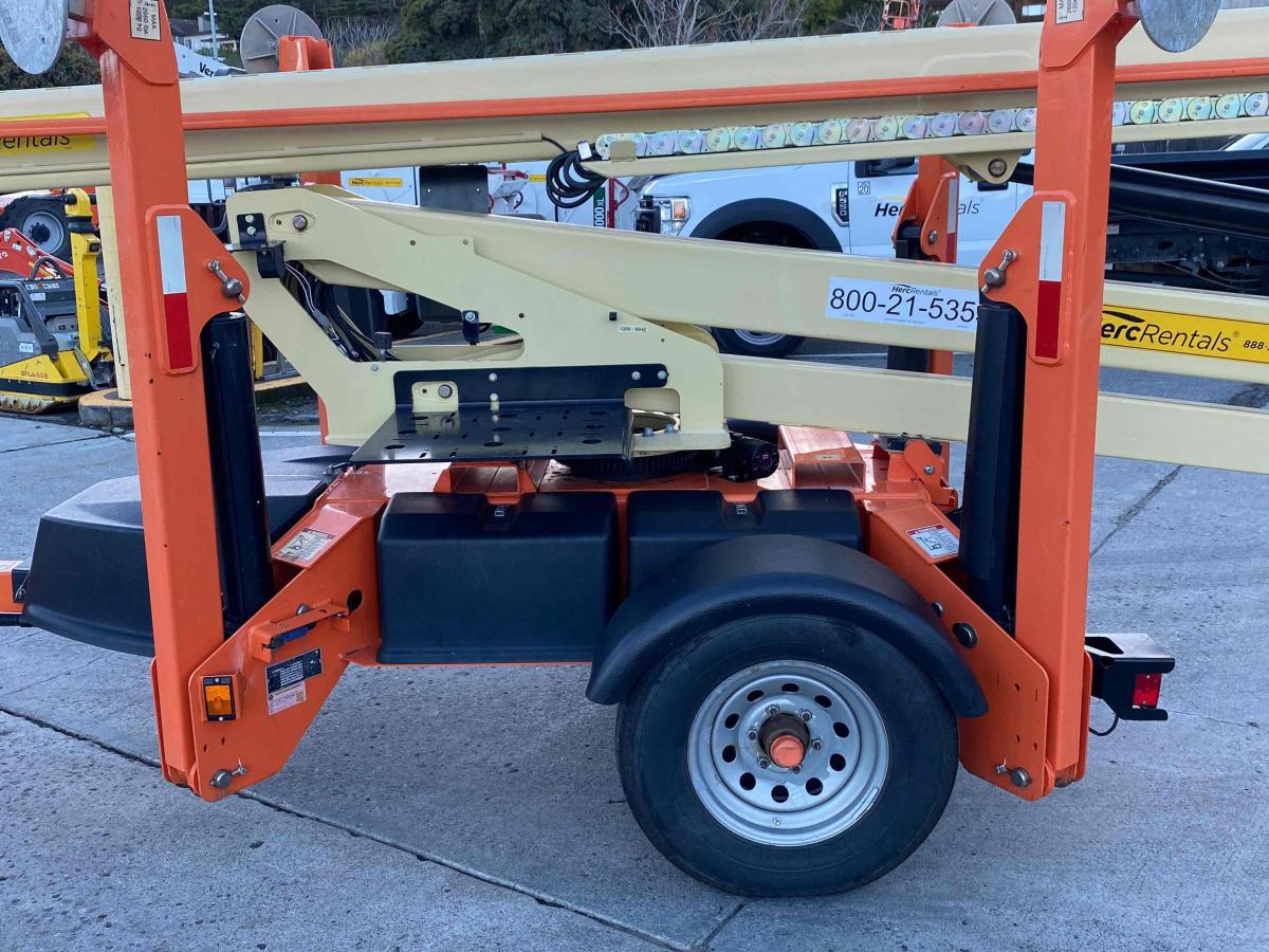 2018 JLG T500J-3