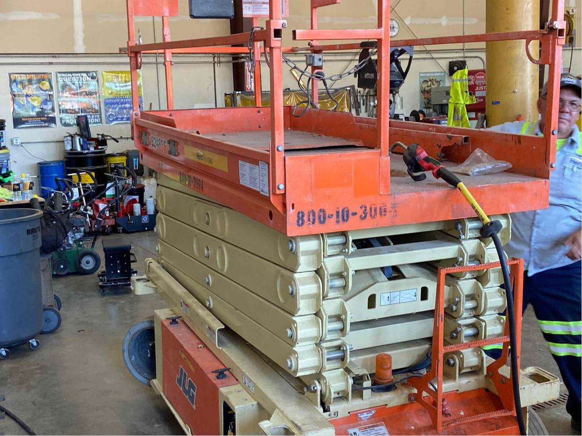 2016 JLG 3248RS