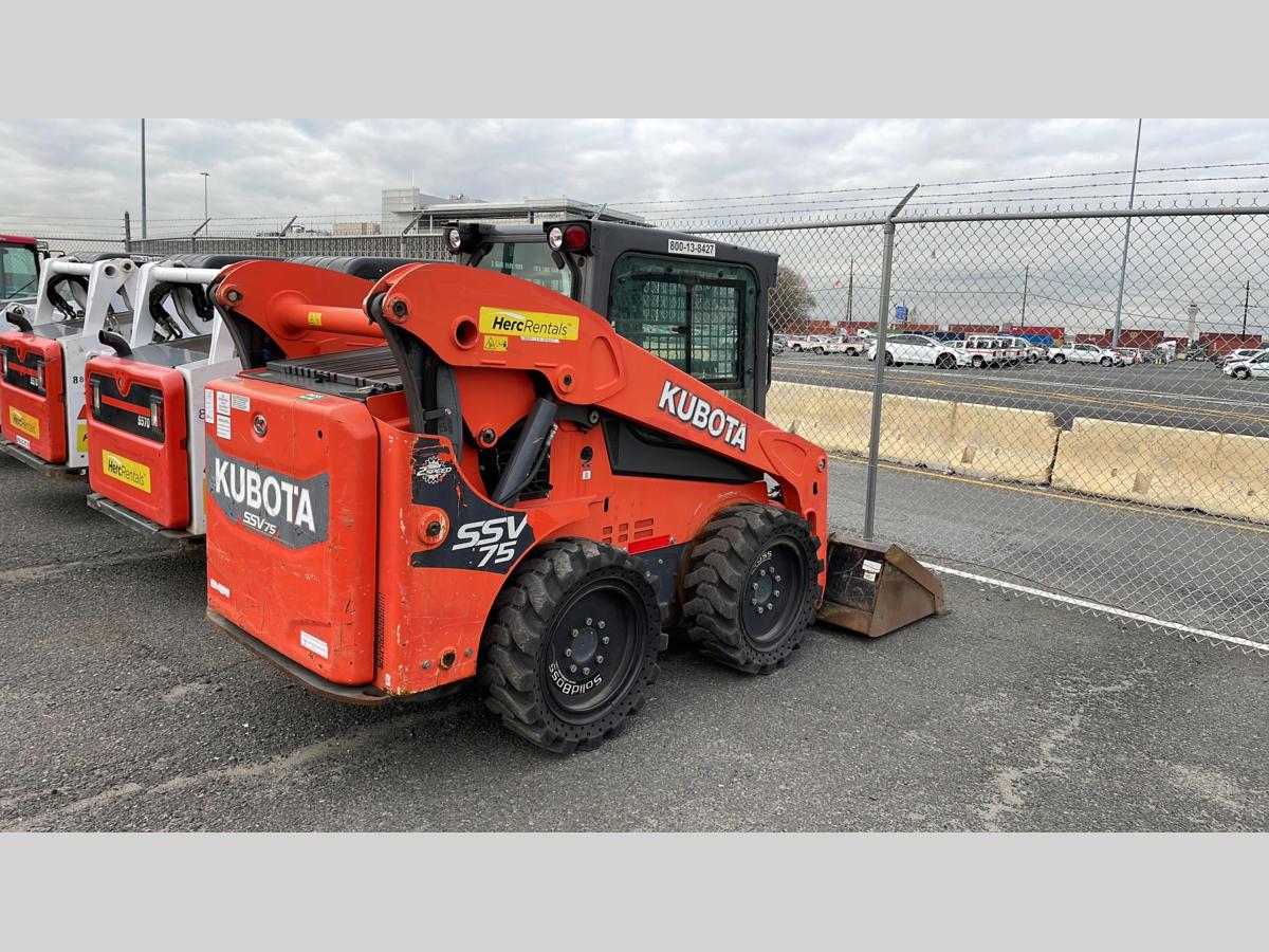 2016 Kubota SSV75