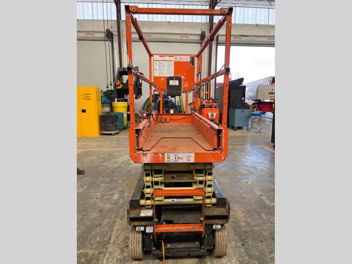 2018 JLG 1932R