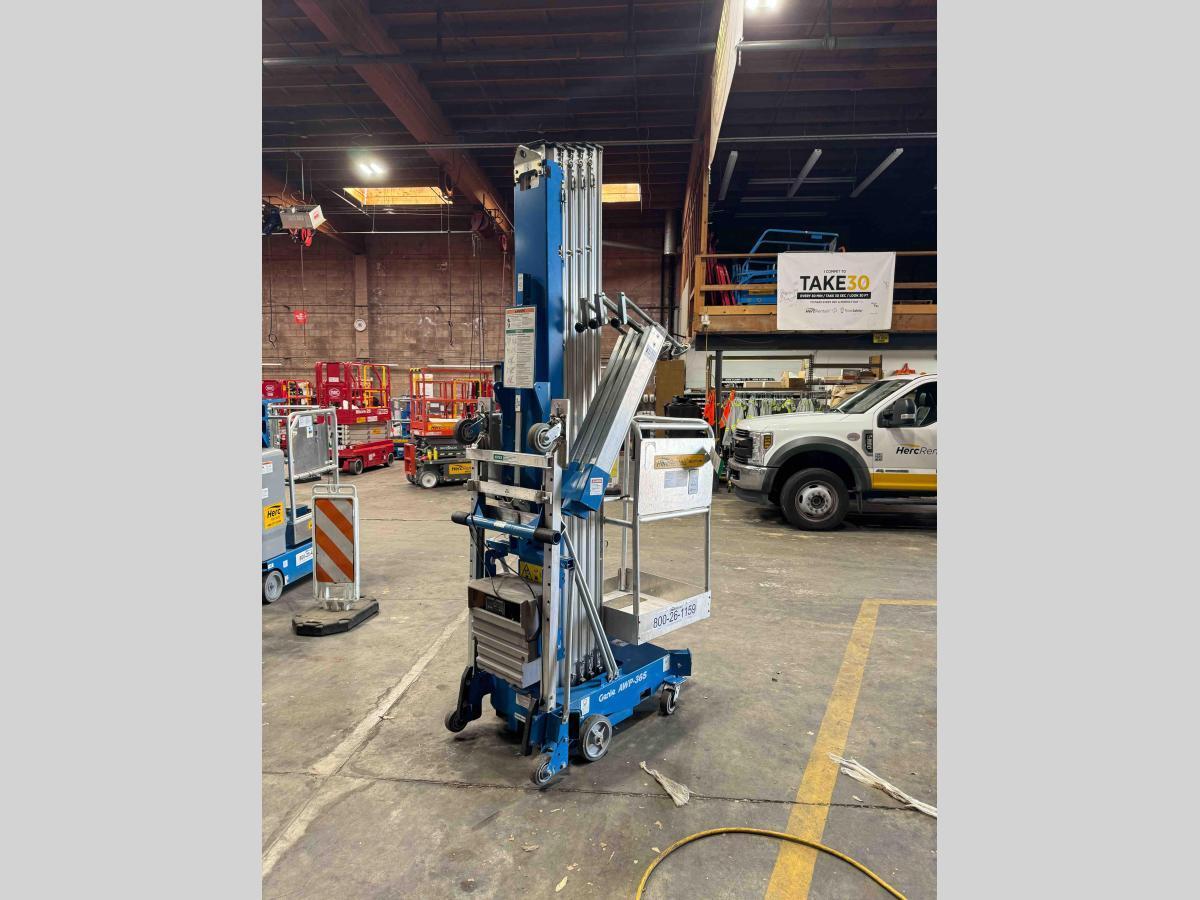 2019 Genie AWP-36S