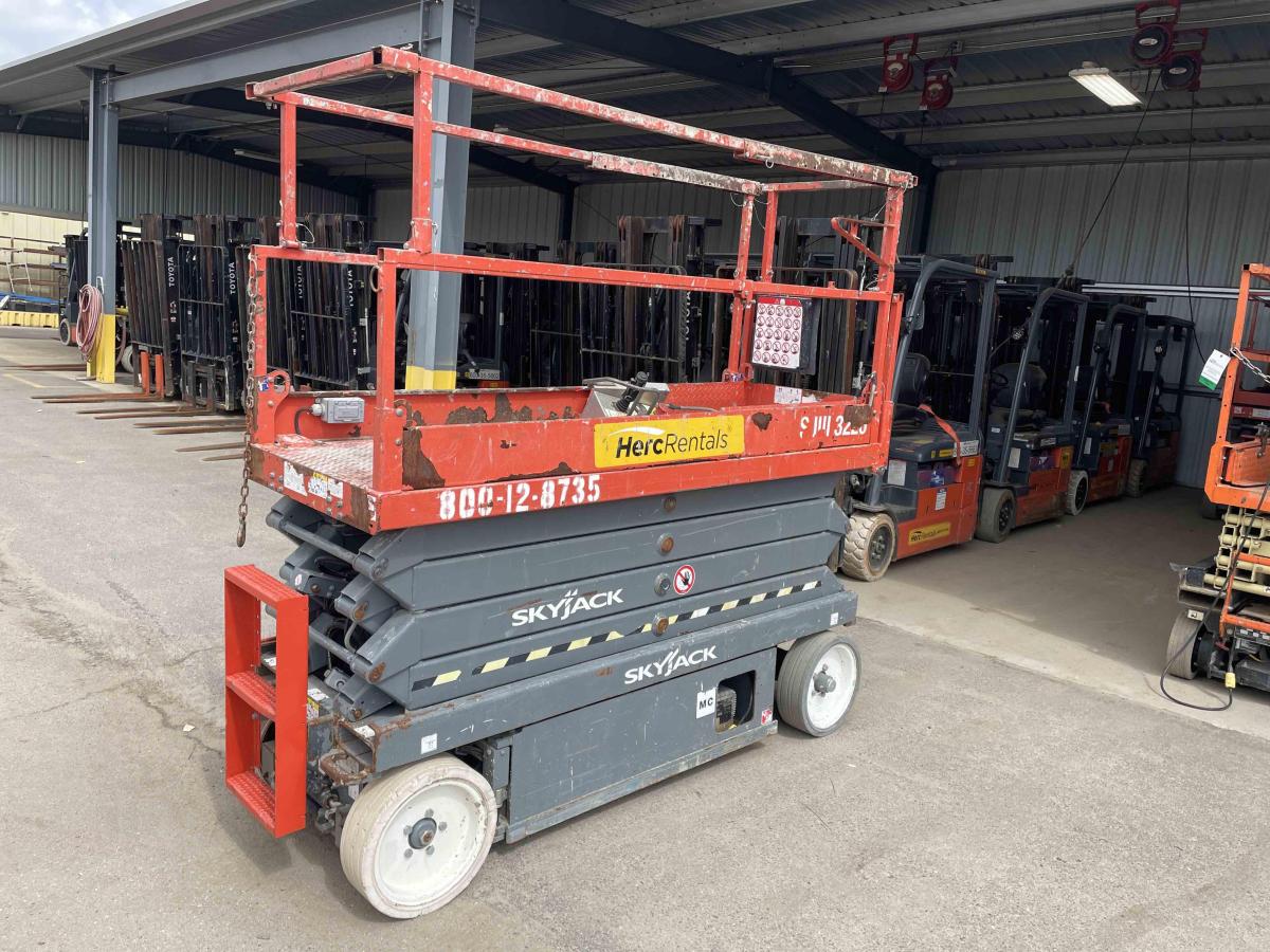2016 Skyjack SJ3226