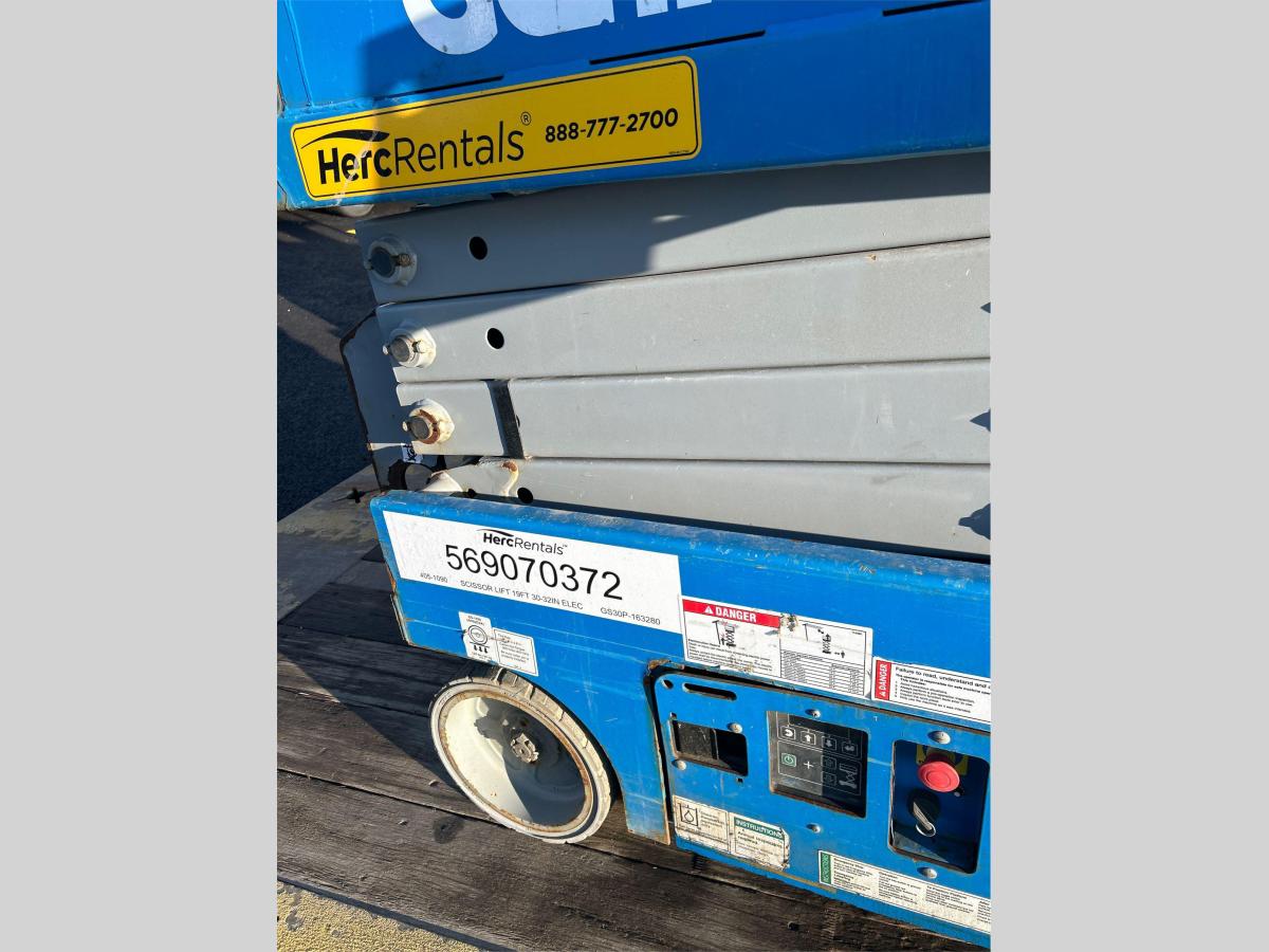 2017 Genie GS-1930