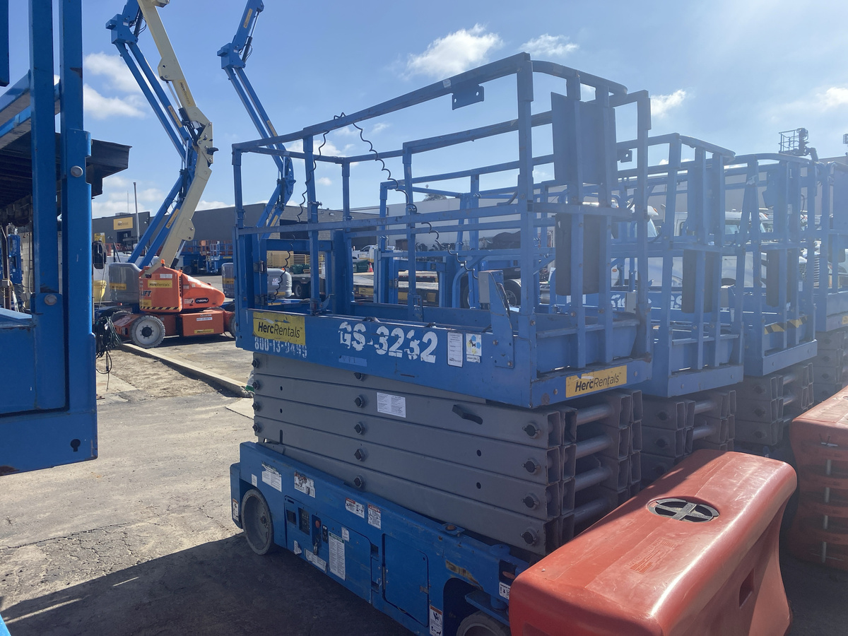2016 Genie GS-3232-2