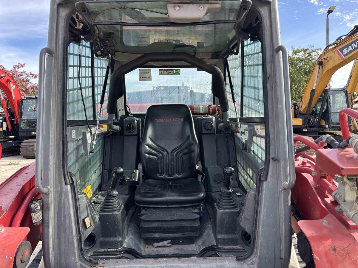 2020 Takeuchi TL12V2-10