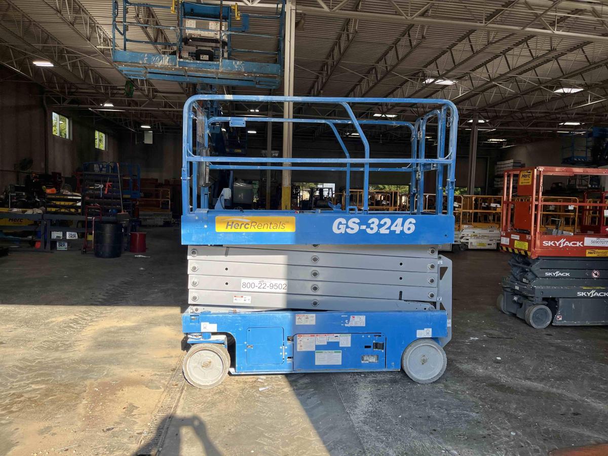 2018 Genie GS-3246-3