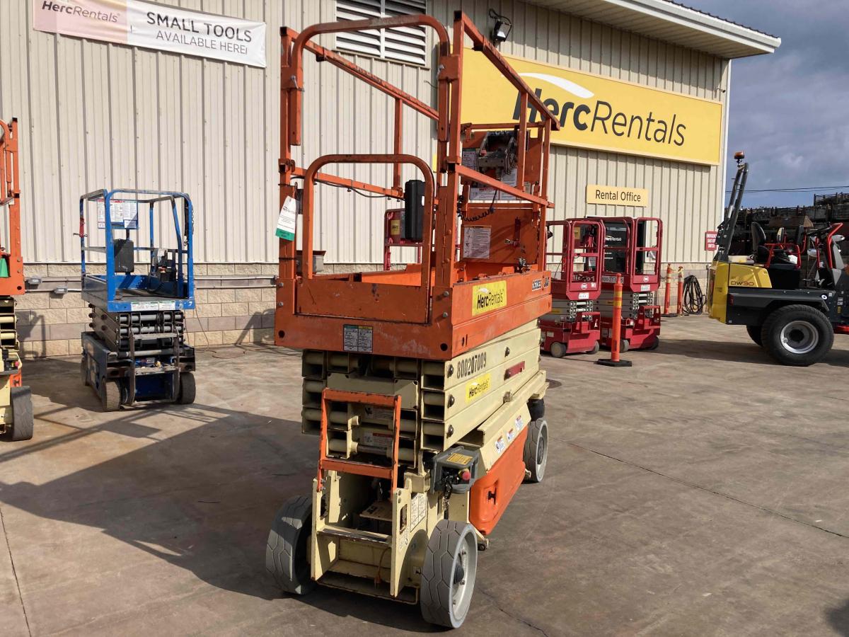 2018 JLG 2632ES