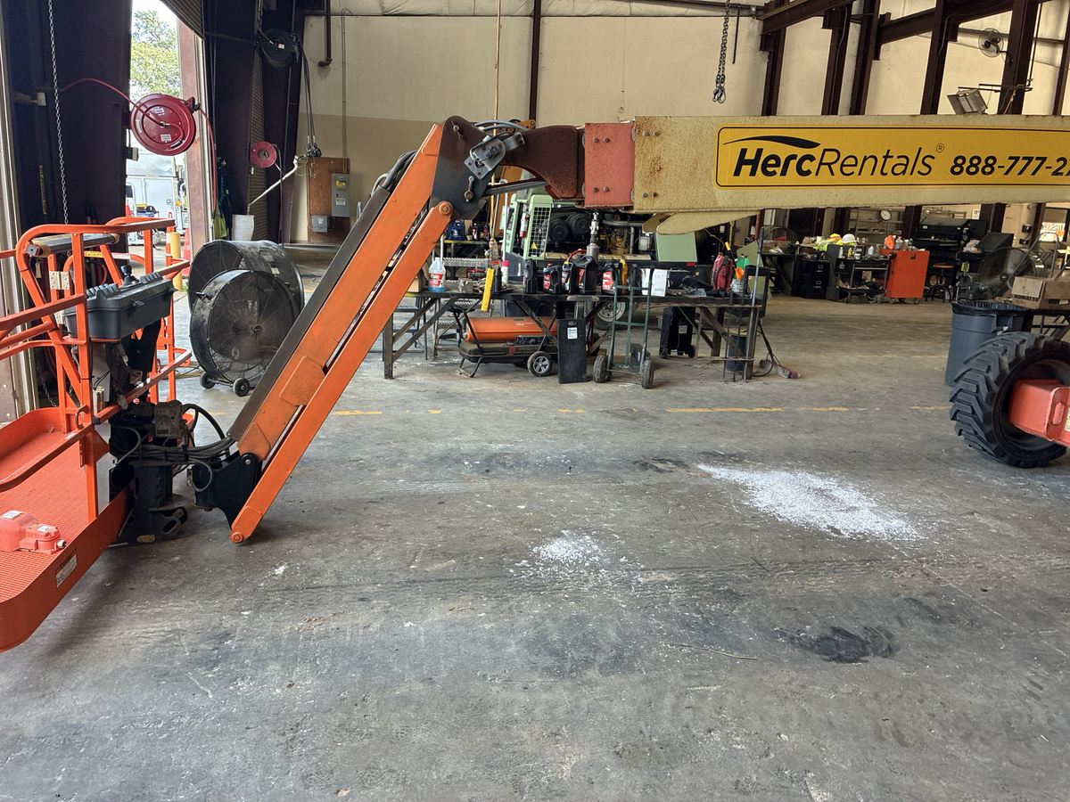 2018 JLG 660SJ-5