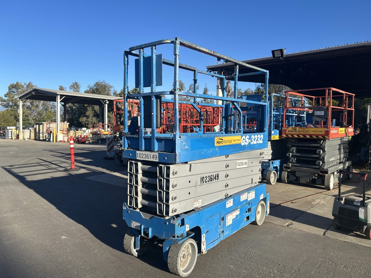 2018 Genie GS-3232-4