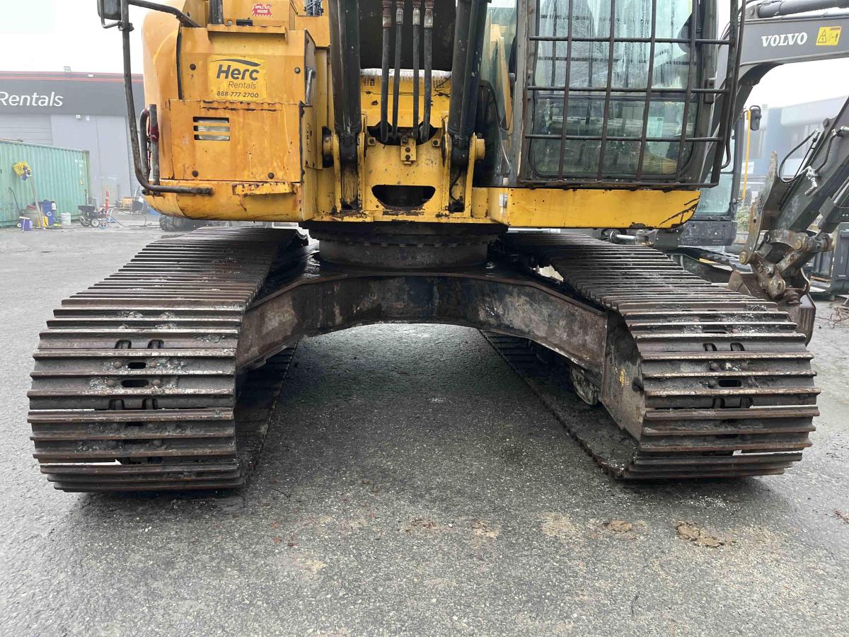 2019 John Deere 345GLC