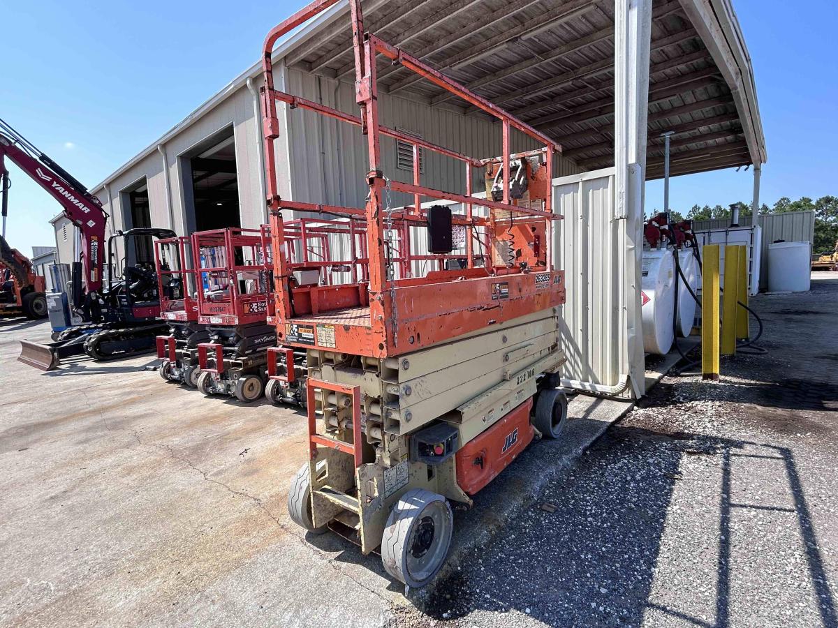 2016 JLG 2632ES