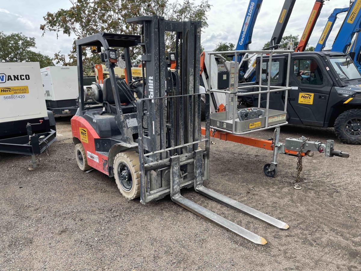 2021 Tailift FG25P