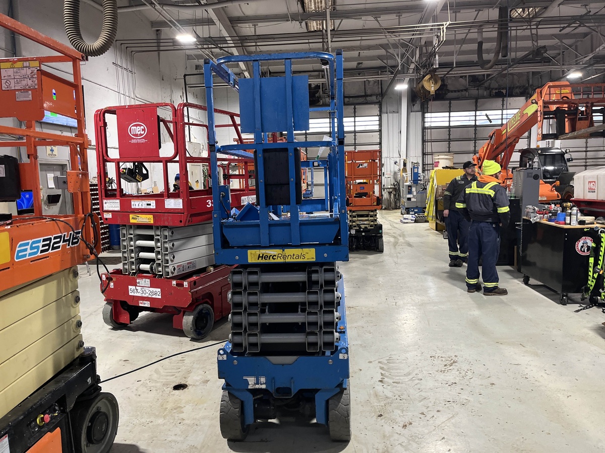 2018 Genie GS-3232-3