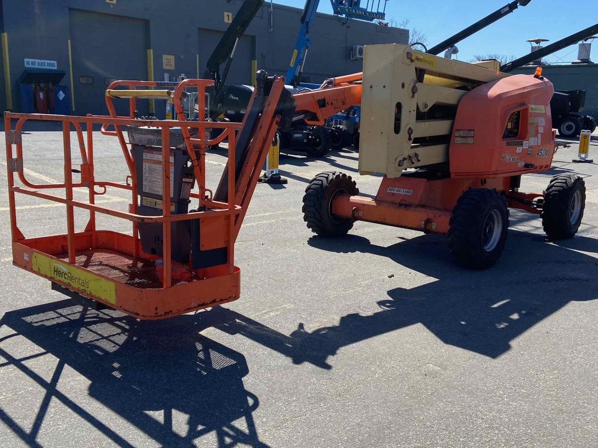 2015 JLG 450AJ