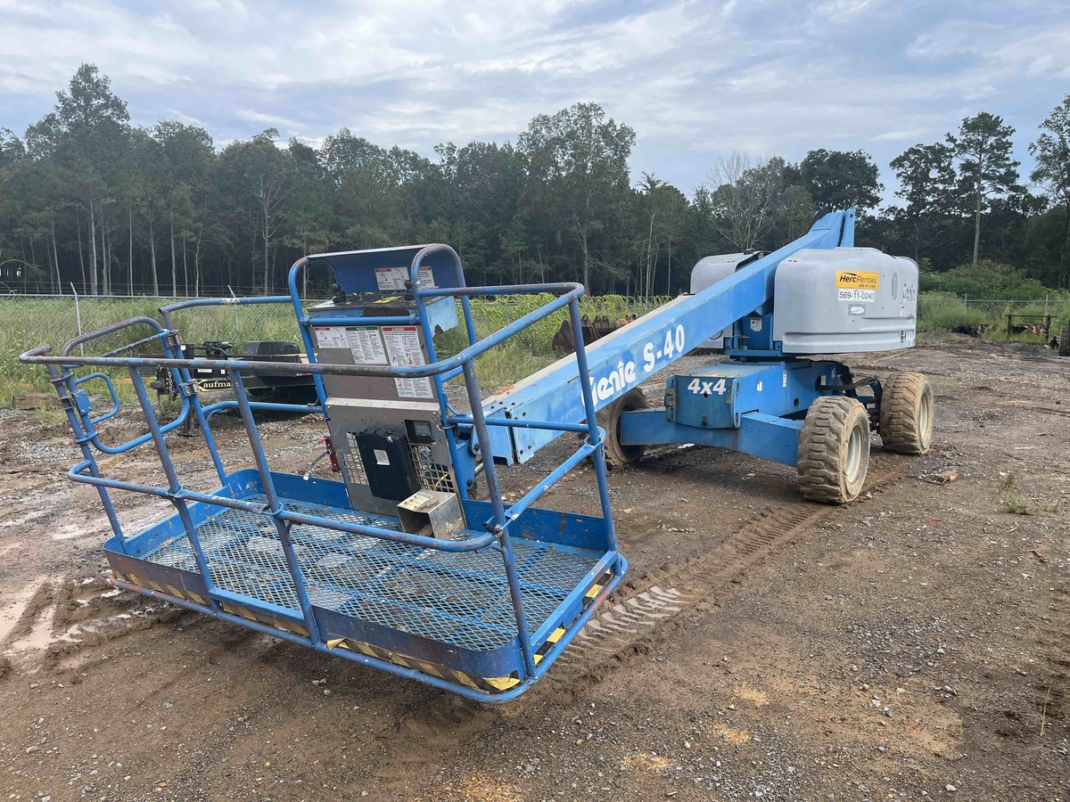 2018 Genie S-40