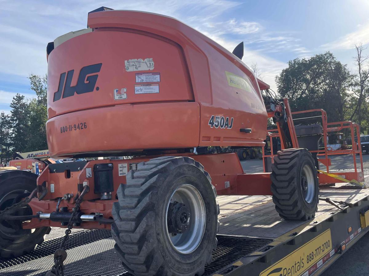 2016 JLG 450AJ
