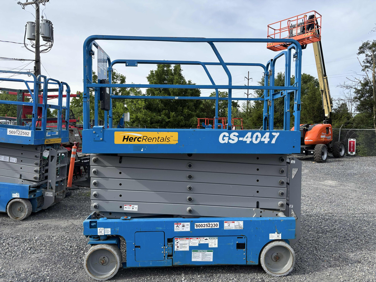 2019 Genie GS-4047