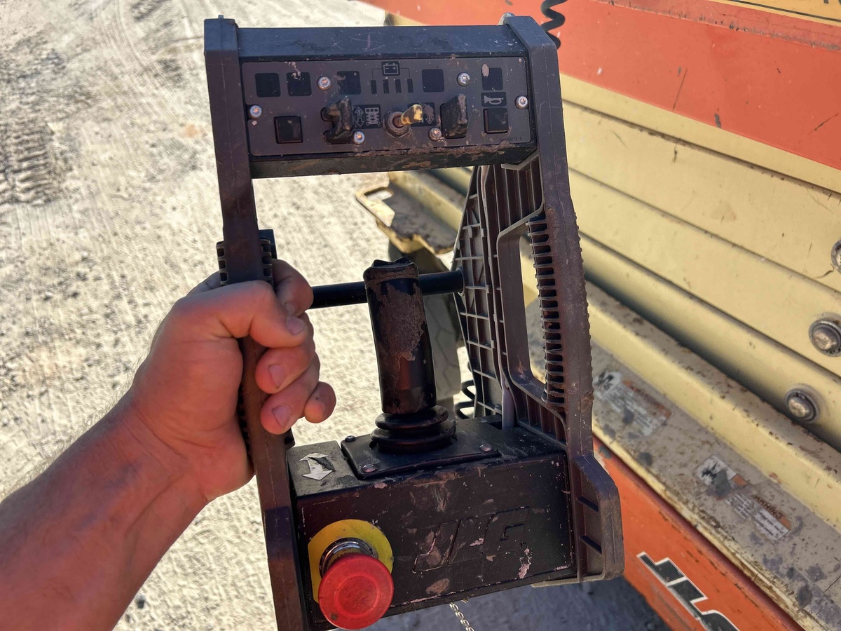 2018 JLG 2646ES-8
