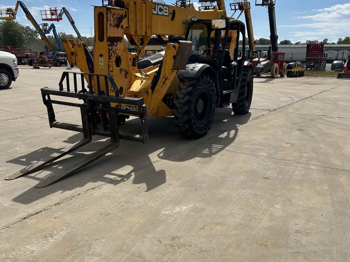 2018 JCB 510-56