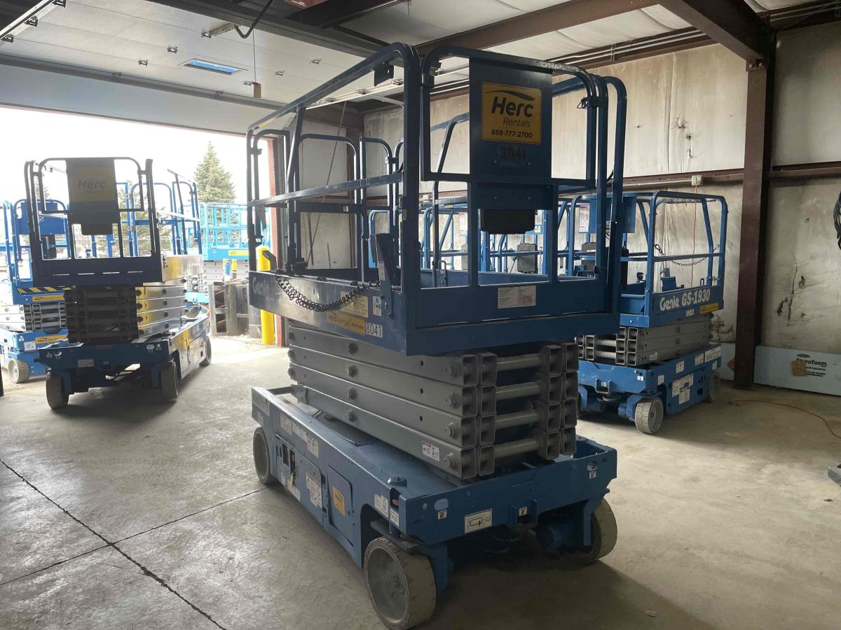 2016 Genie GS-3246