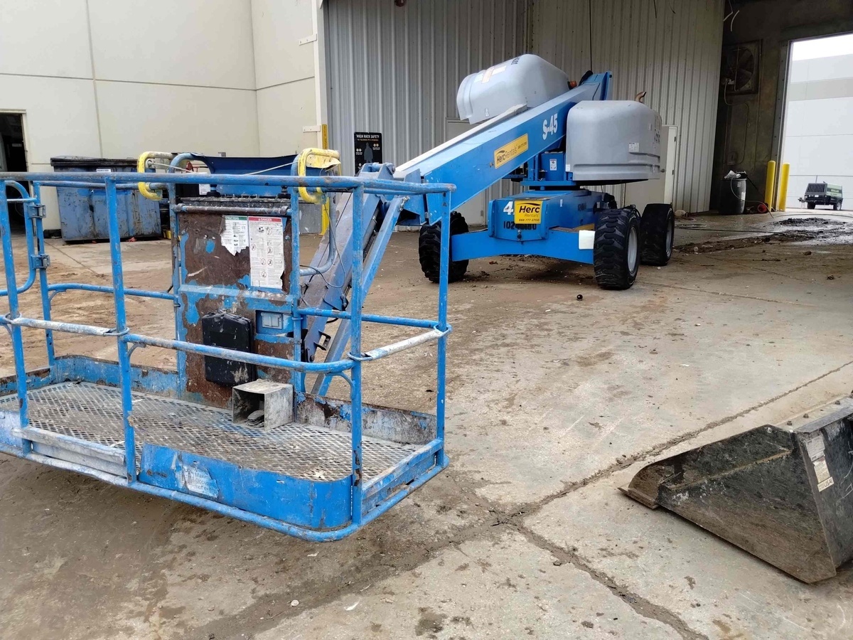 2018 Genie S-45-7