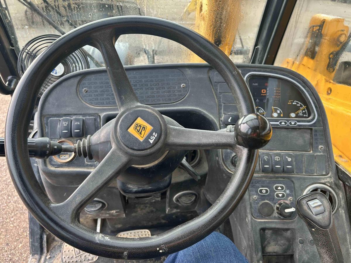 2019 JCB 507-42-11