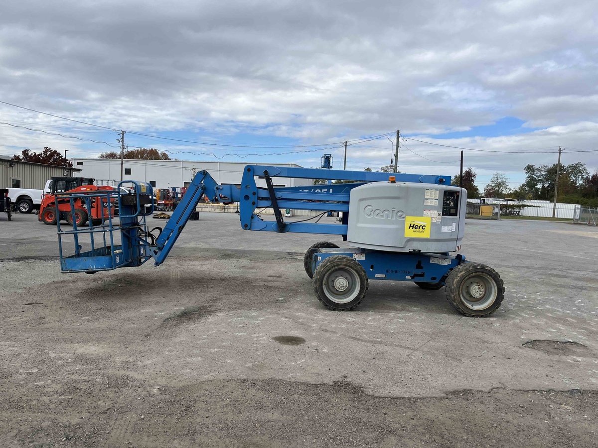 2013 Genie Z-45/25 RT-1