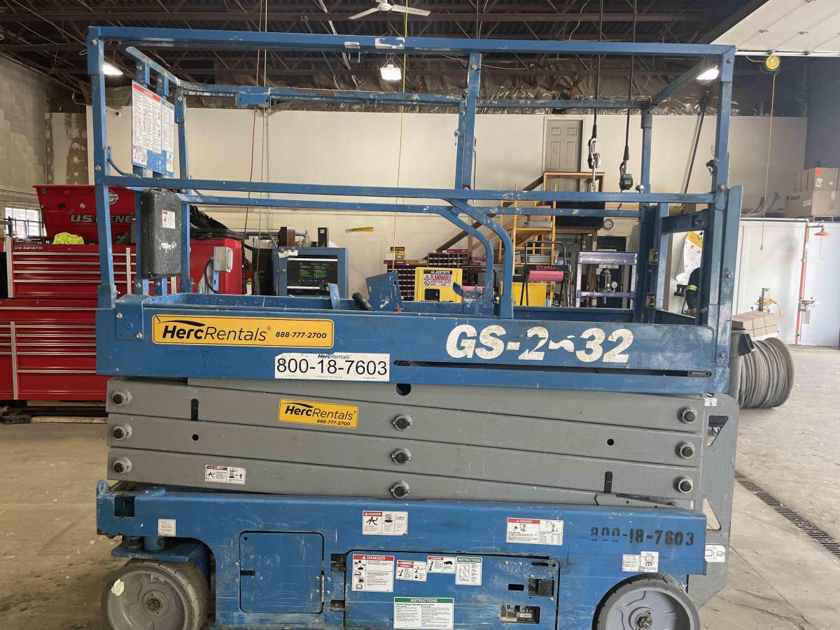 2017 Genie GS-2632-5