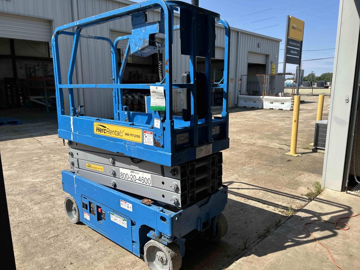 2018 Genie GS-1930
