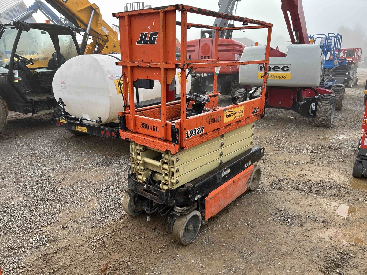 2018 JLG 1932R-2