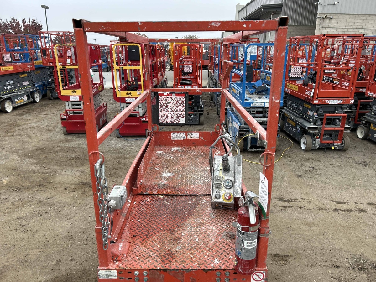2017 Skyjack SJ3219-7