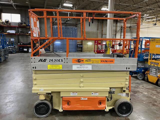 2004 JLG 2630ES