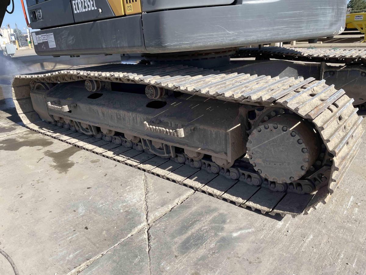 2021 Volvo ECR235EL-4