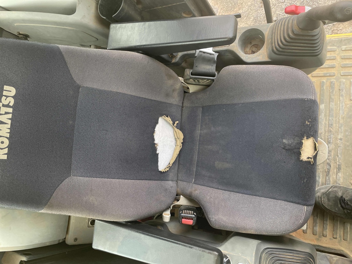 2021 Komatsu PC210LC-11-5