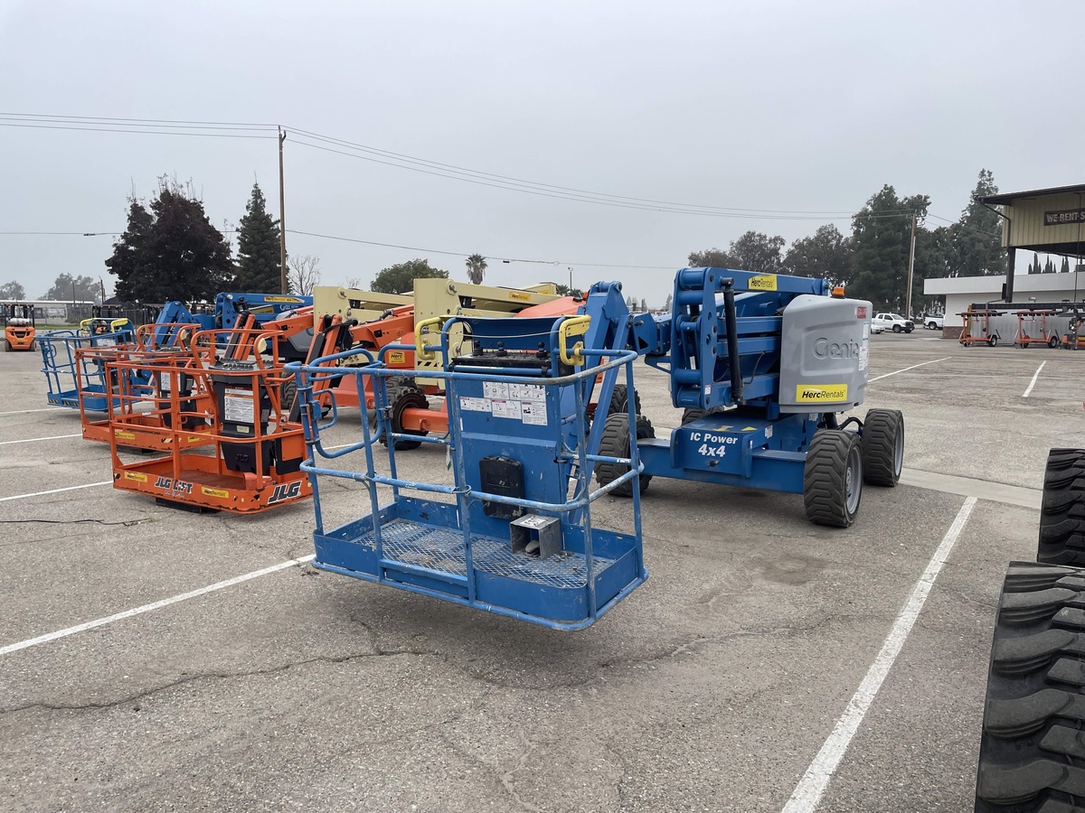 2018 Genie Z-45/25J RT-4